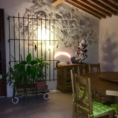Domaine De Perry Bed & Breakfast Pieusse